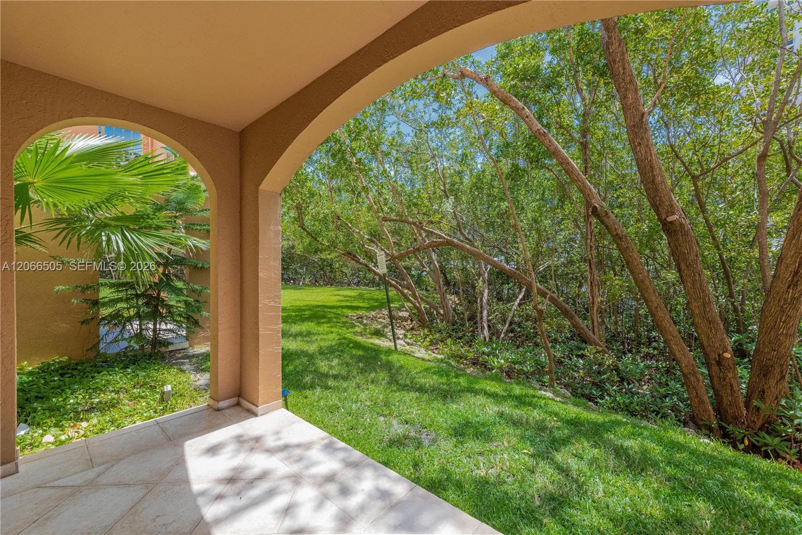 19601 E Country Club Dr 7104 photo 7