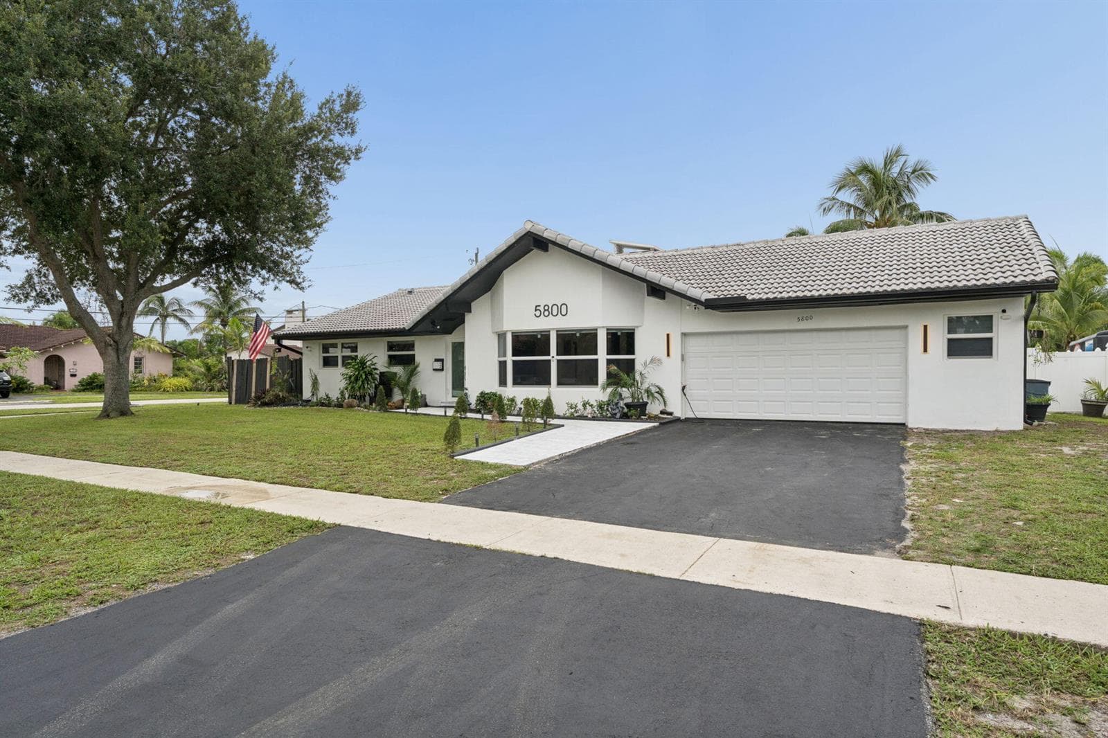 5800 SW 19TH Street photo 1