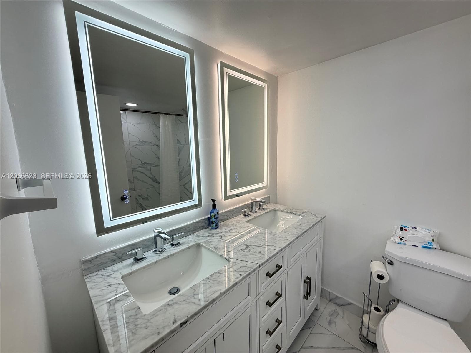 18031 Biscayne Blvd 601 photo 13