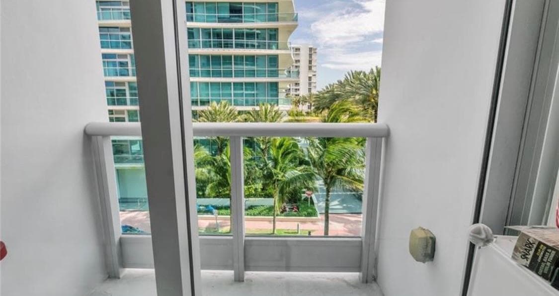 9401 Collins Avenue 402 photo 23