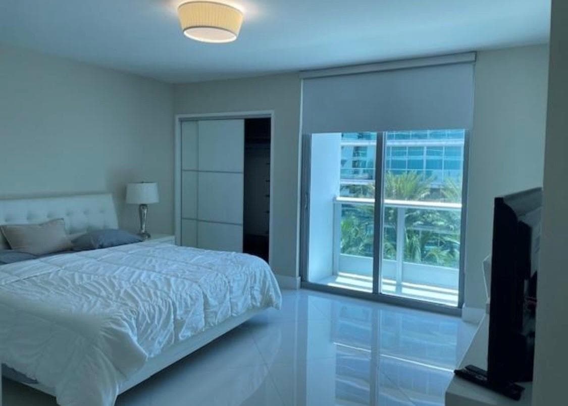 9401 Collins Avenue 402 photo 12