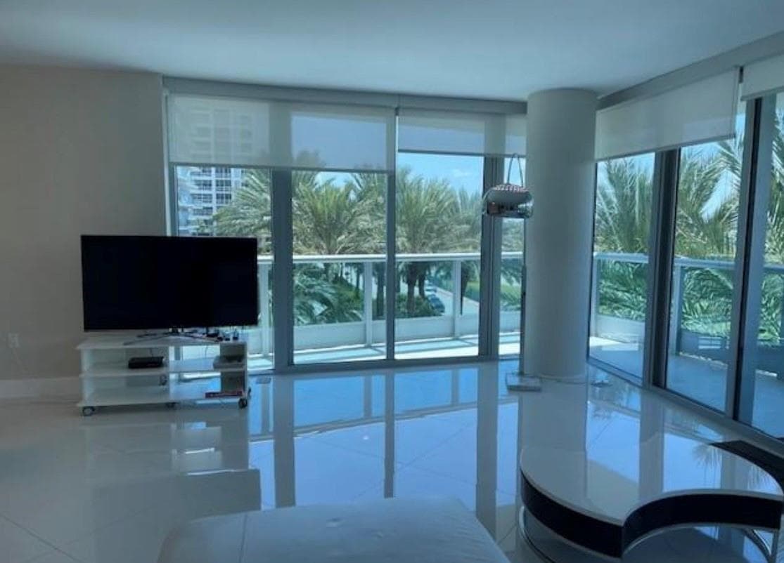 9401 Collins Avenue 402 photo 10