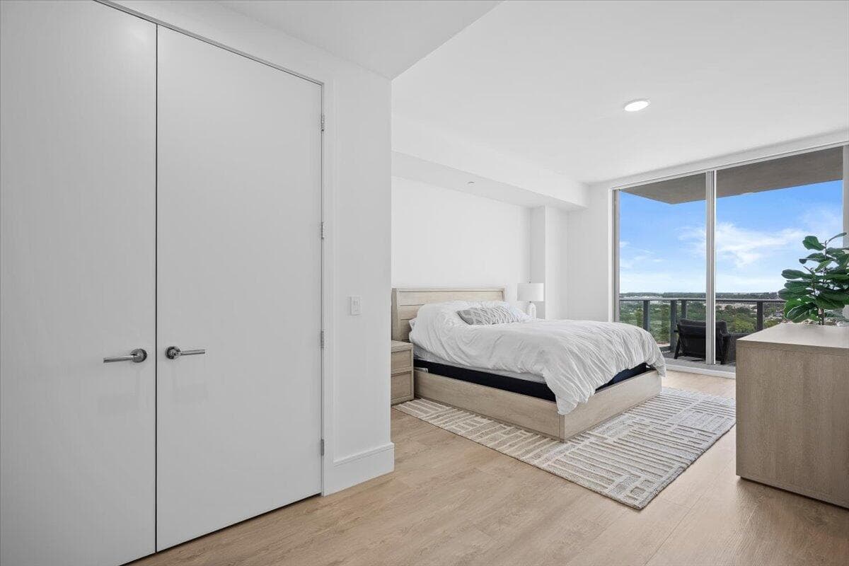 220 Lake Shore Drive 1513 photo 13