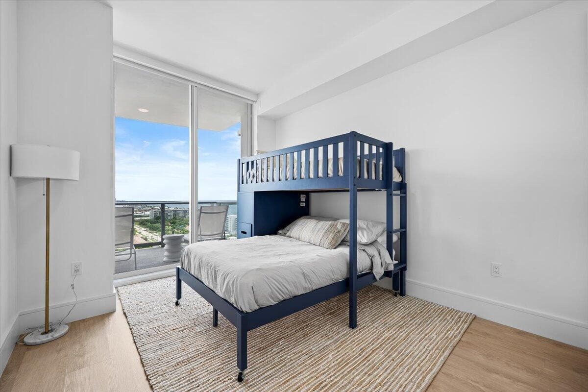 220 Lake Shore Drive 1513 photo 17