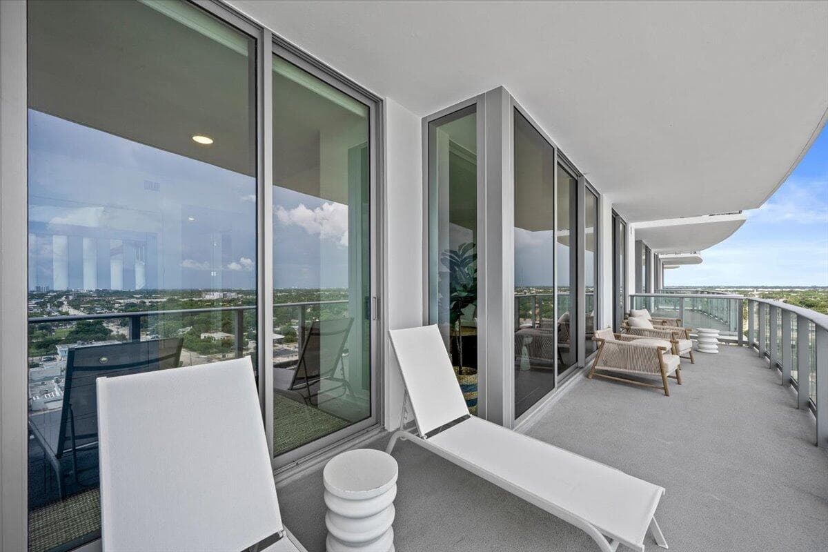 220 Lake Shore Drive 1513 photo 24