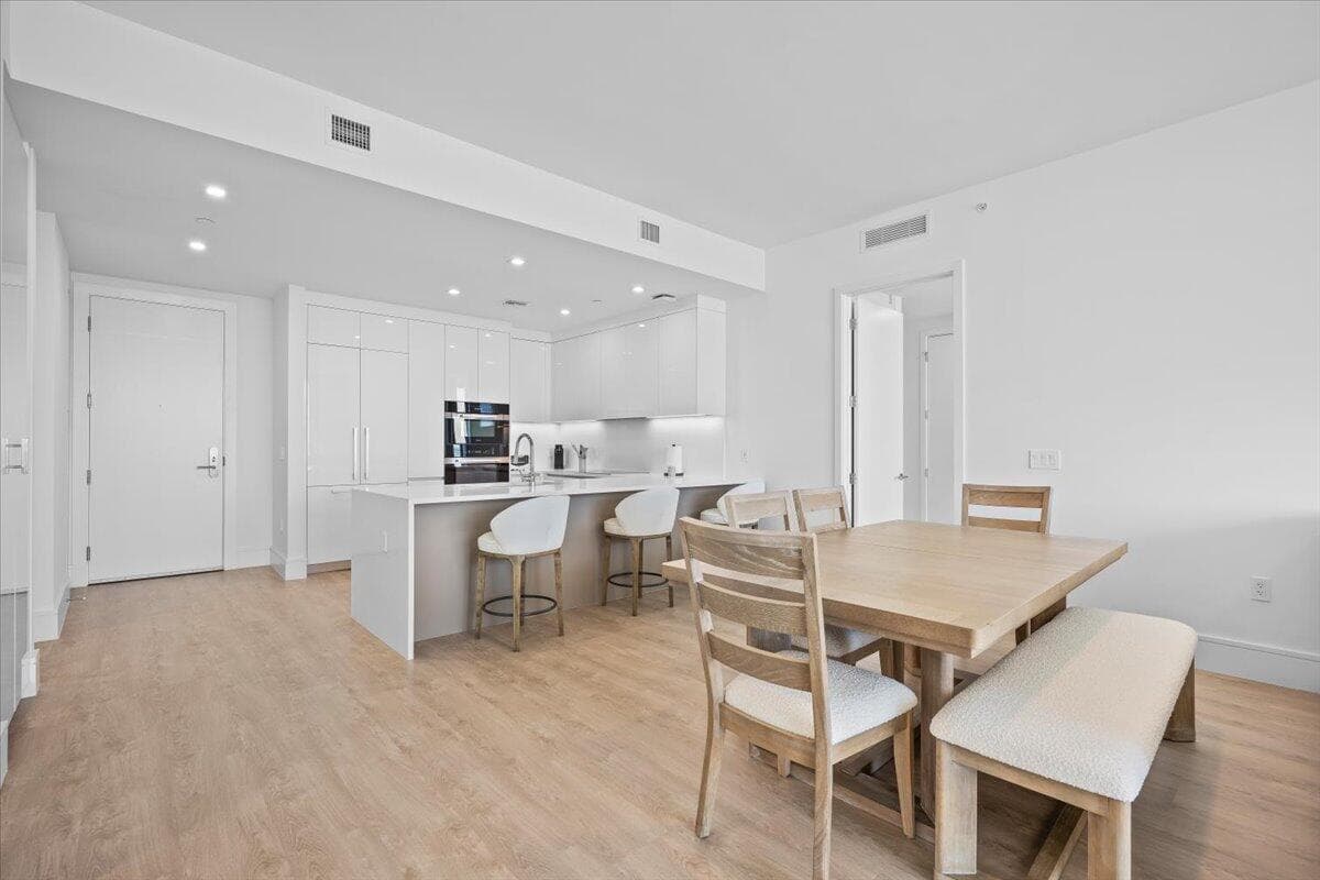 220 Lake Shore Drive 1513 photo 10
