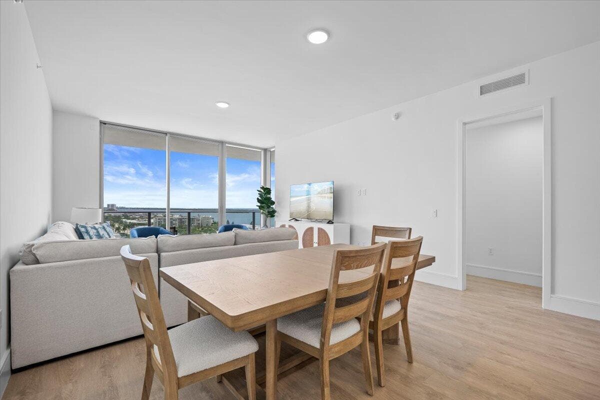 220 Lake Shore Drive 1513 photo 11