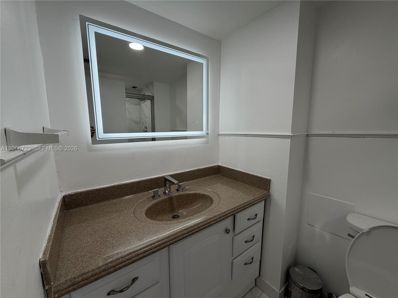 18031 Biscayne Blvd 601 photo 9