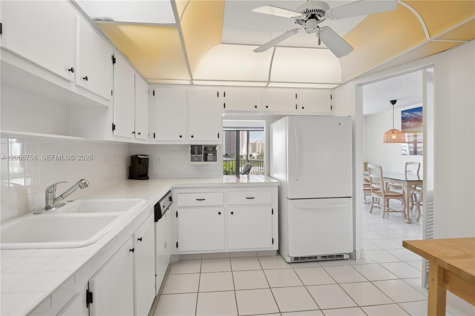 200 Diplomat Pkwy 830 photo 5