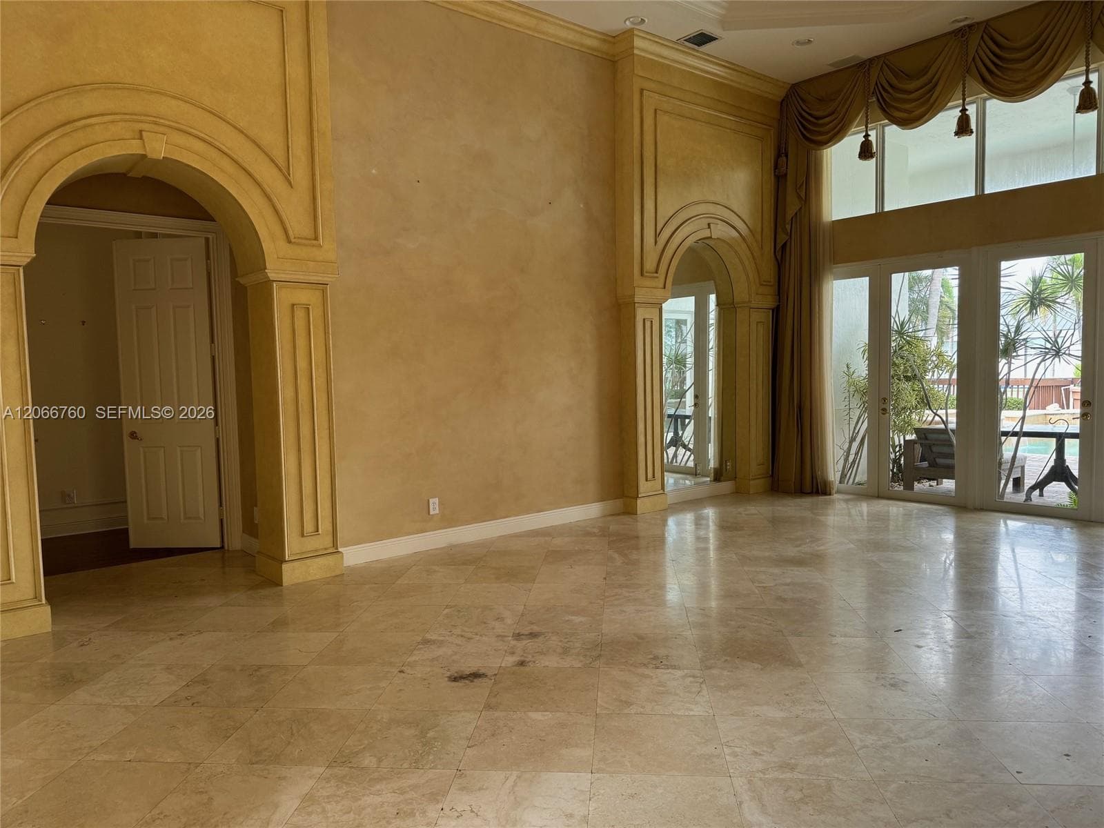 891 Captiva Dr photo 6