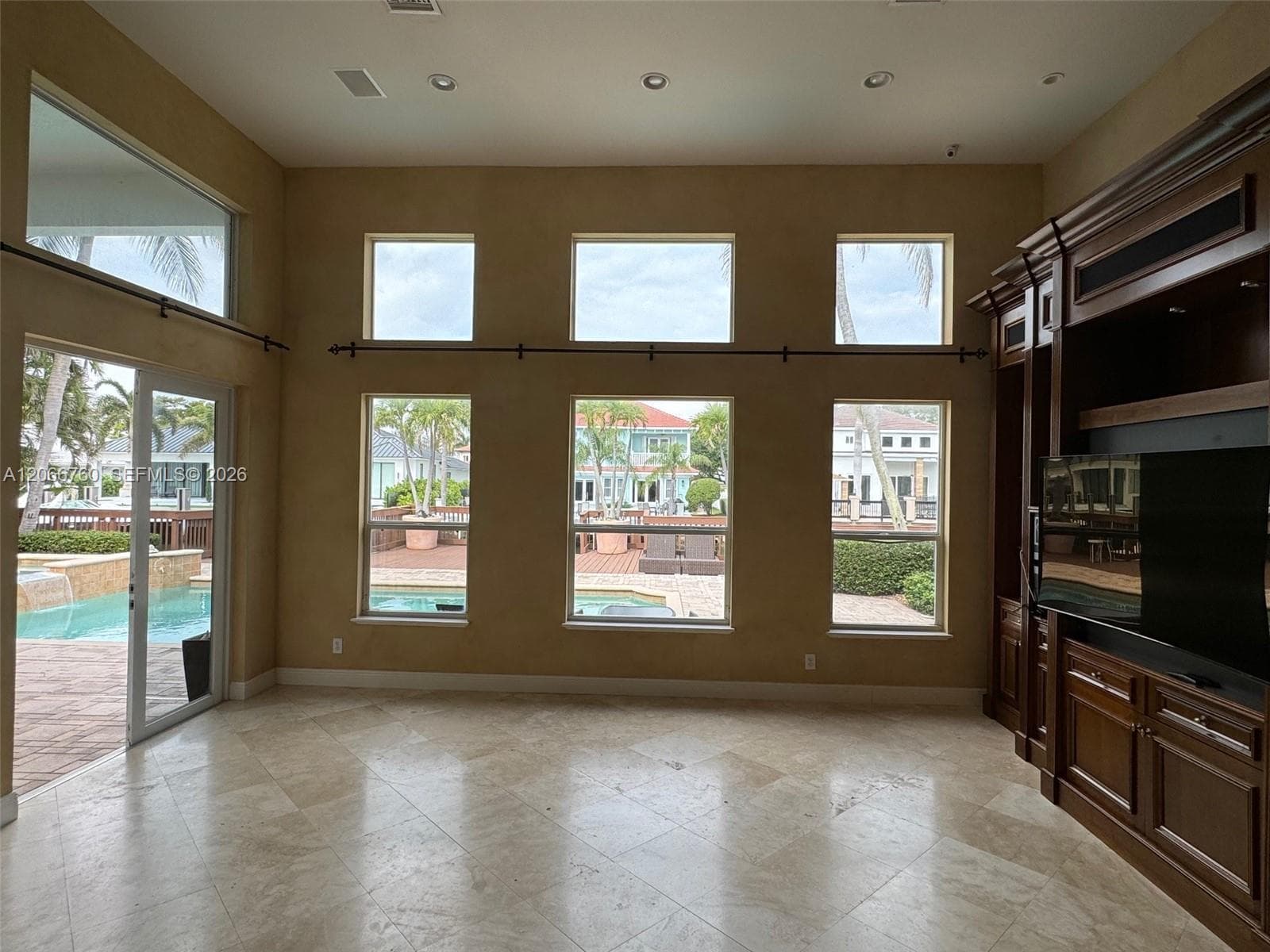 891 Captiva Dr photo 7
