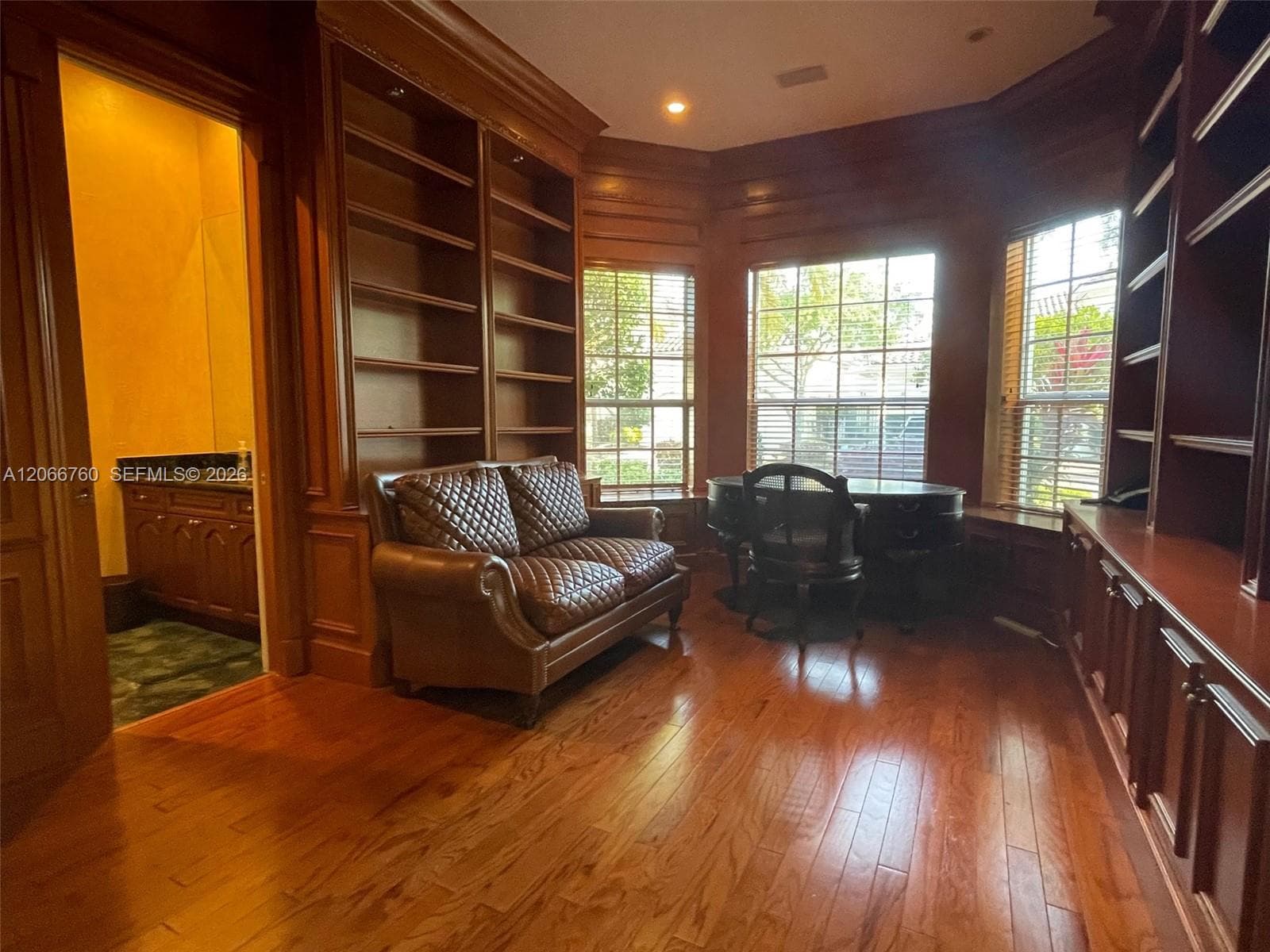 891 Captiva Dr photo 18