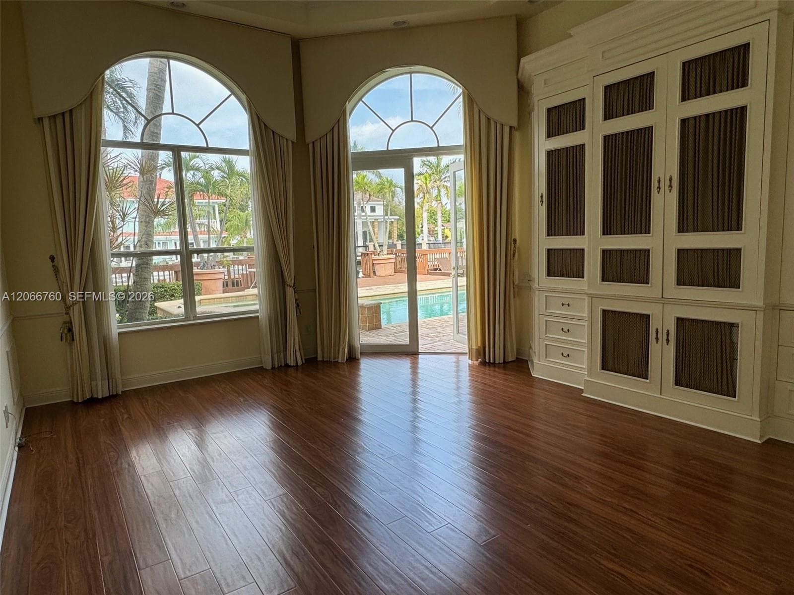 891 Captiva Dr photo 11