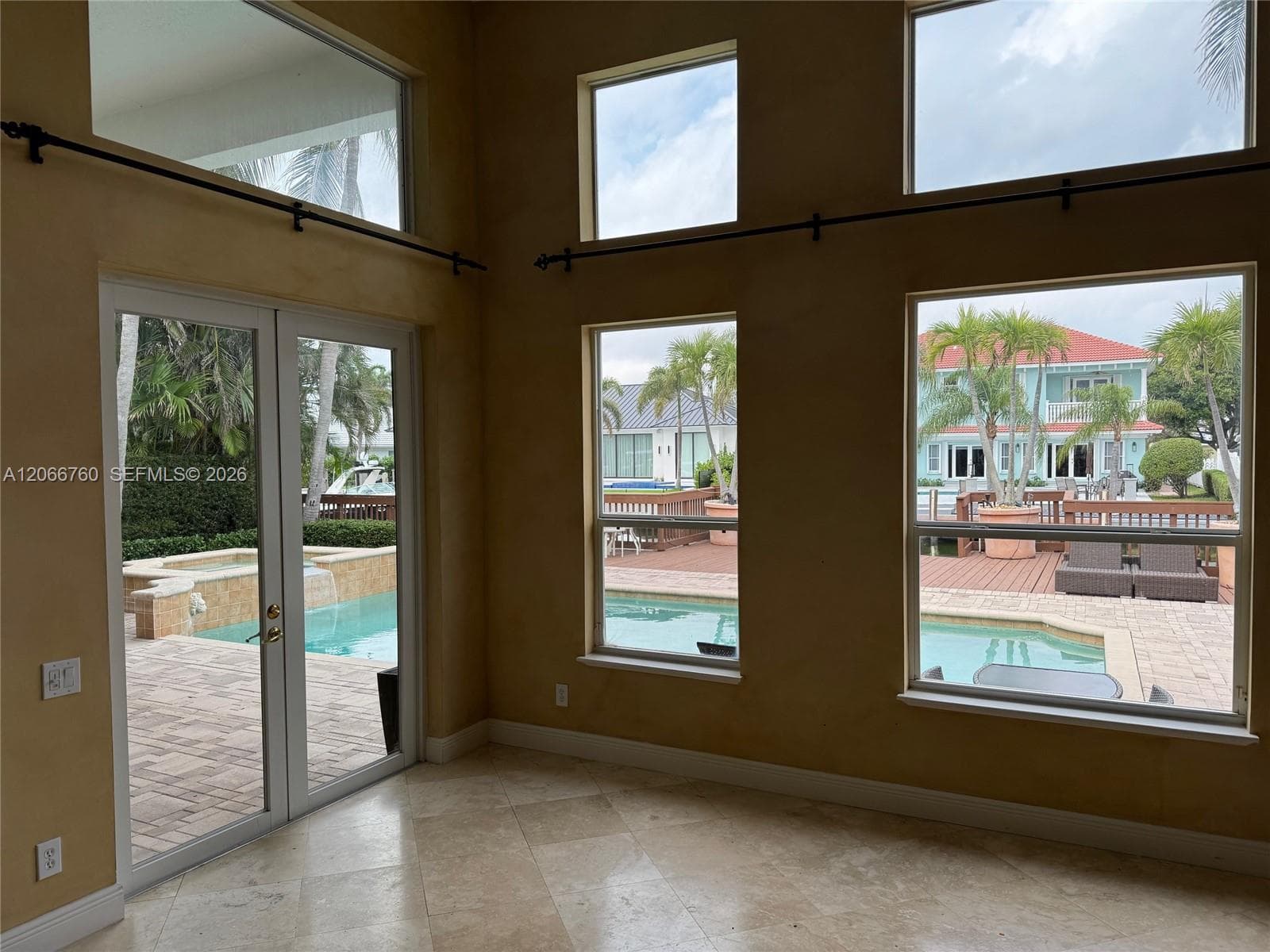 891 Captiva Dr photo 8