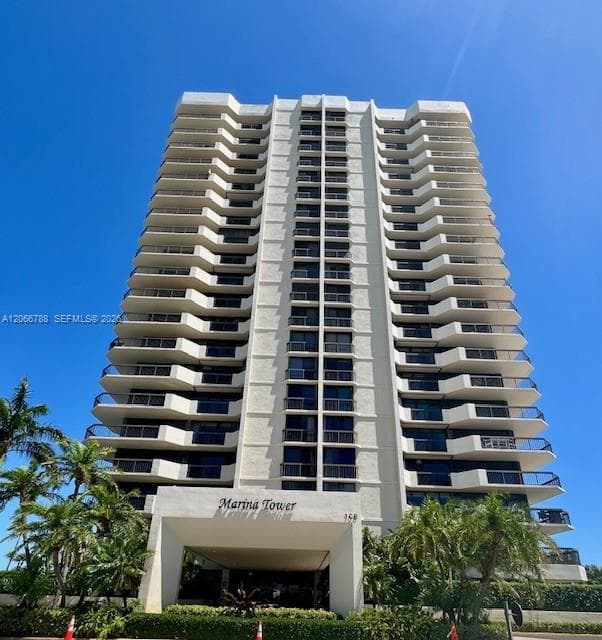 108 Lakeshore Dr 338 photo 2