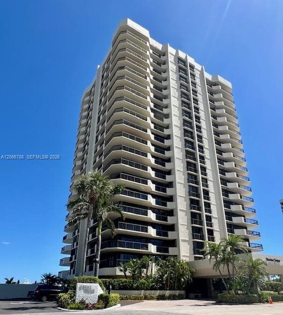 108 Lakeshore Dr 338 photo 1