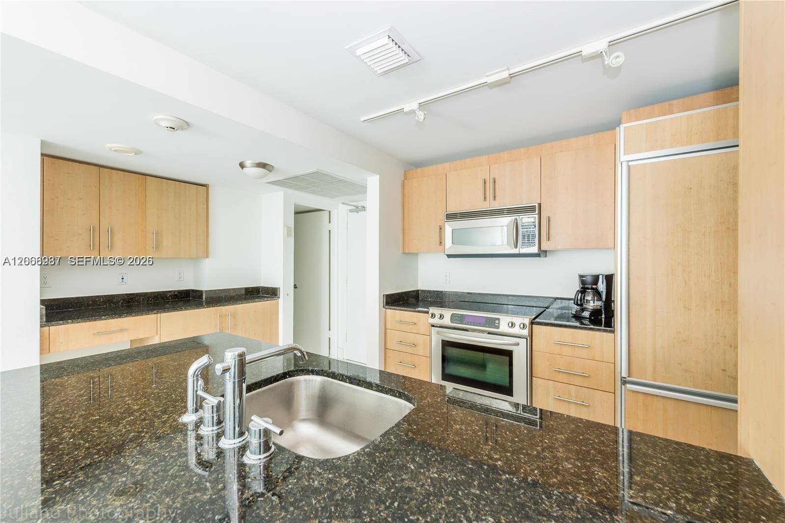 10275 Collins Ave 416 photo 14