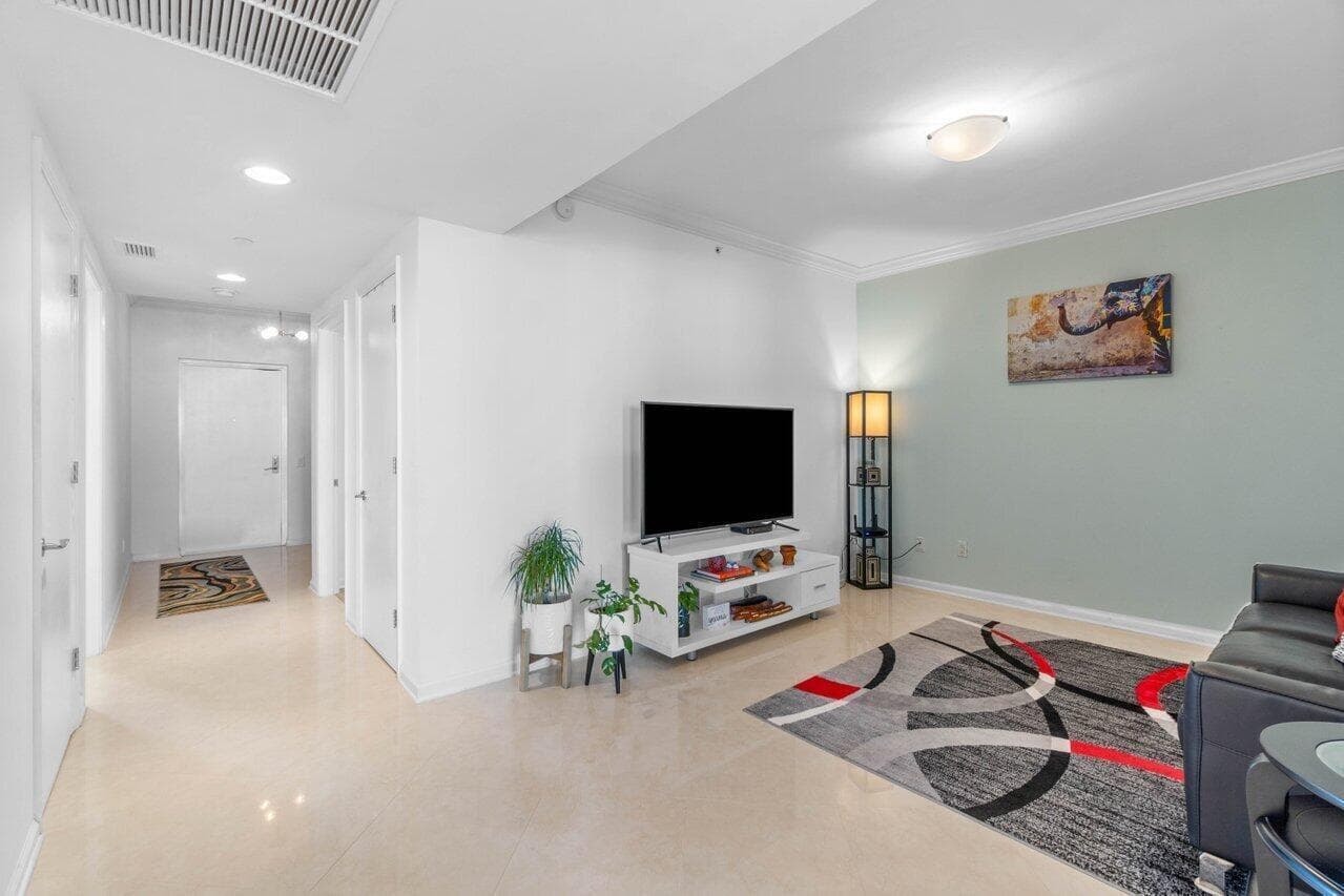 2650 Lake Shore Drive 1906 photo 16