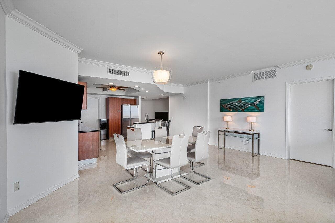 2650 Lake Shore Drive 1906 photo 9
