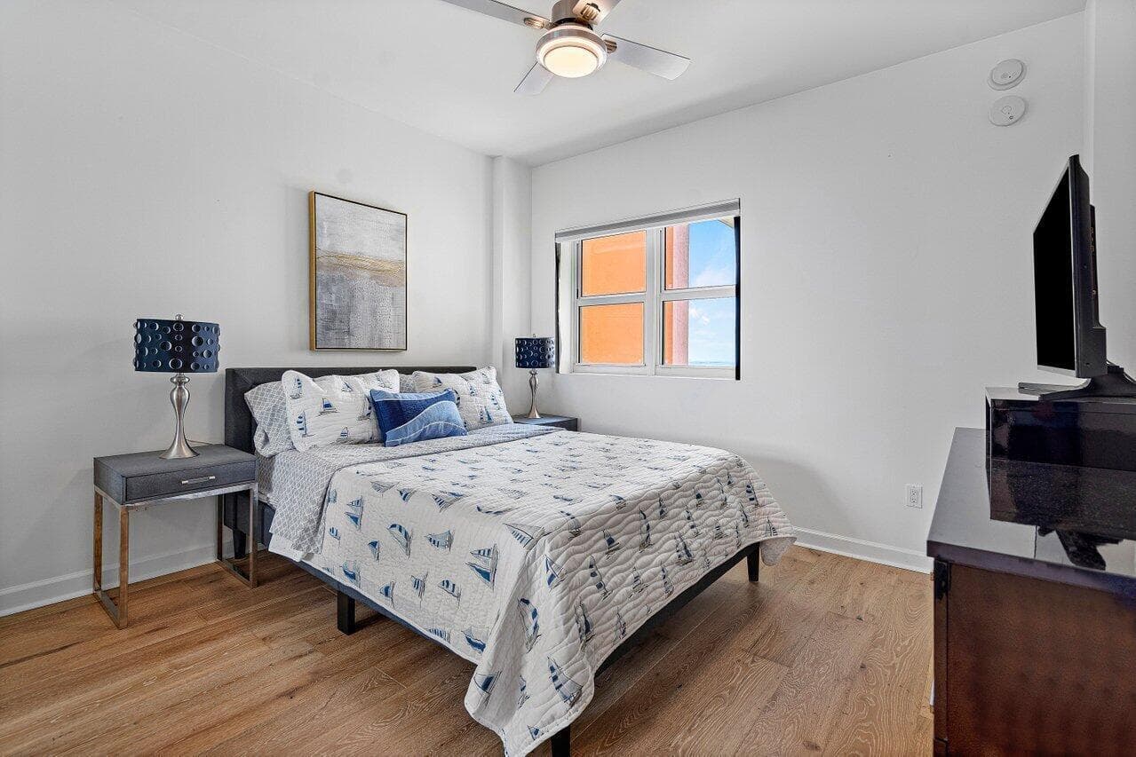2650 Lake Shore Drive 1906 photo 24