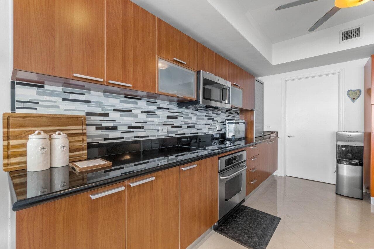 2650 Lake Shore Drive 1906 photo 11