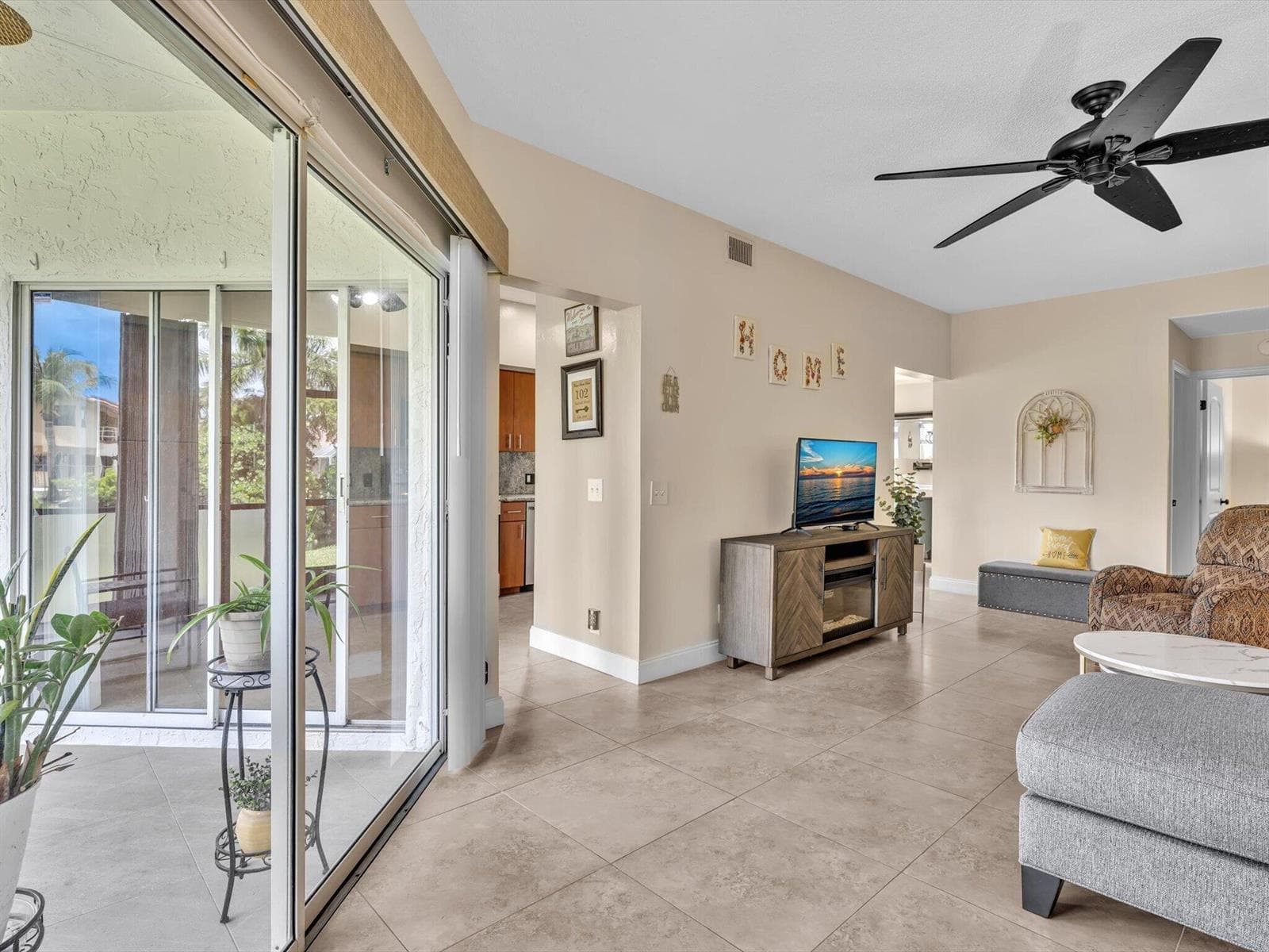 23156 Fountain View Drive D photo 16