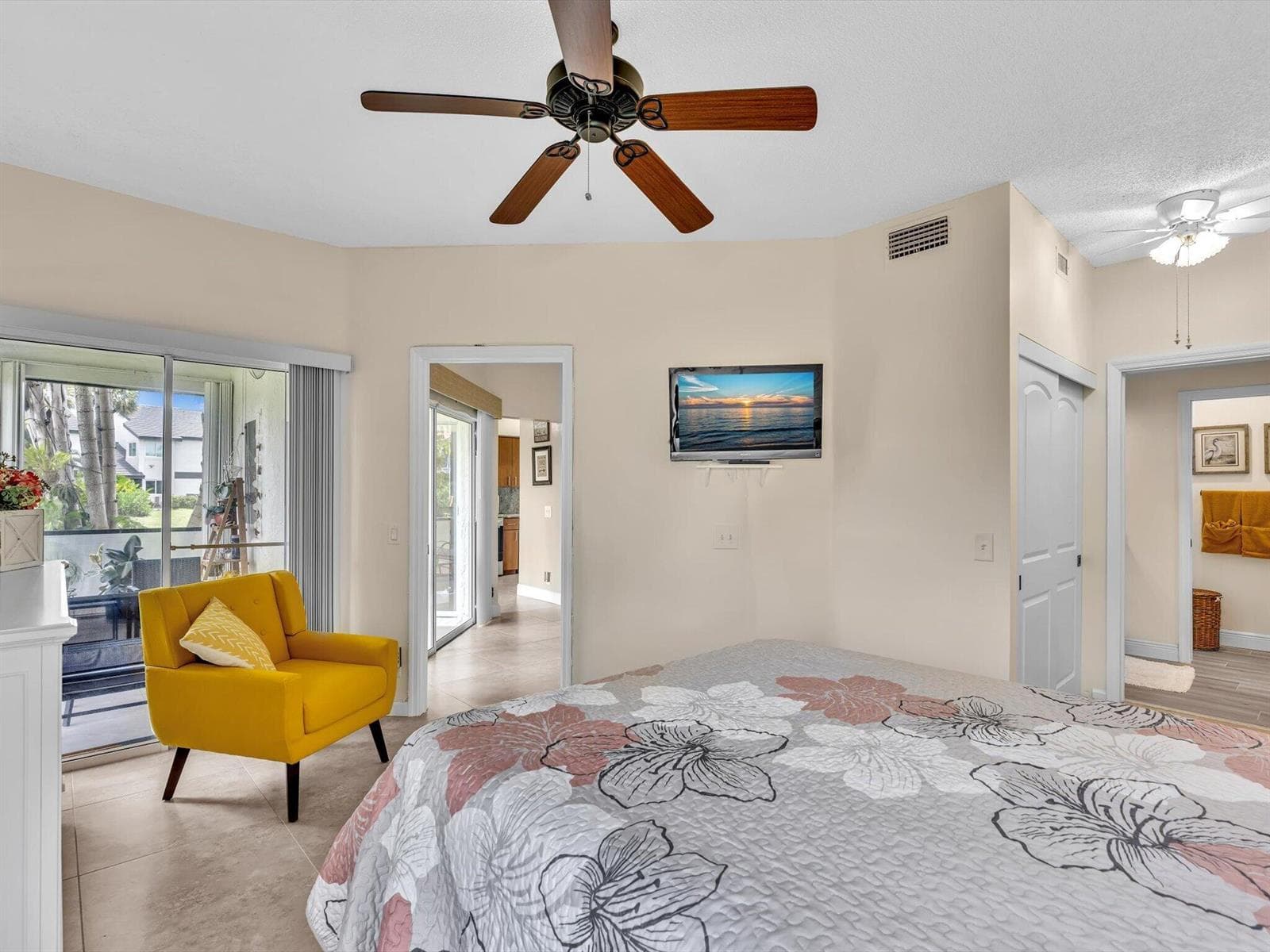 23156 Fountain View Drive D photo 25