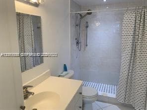 300 Bayview Dr 508 photo 12