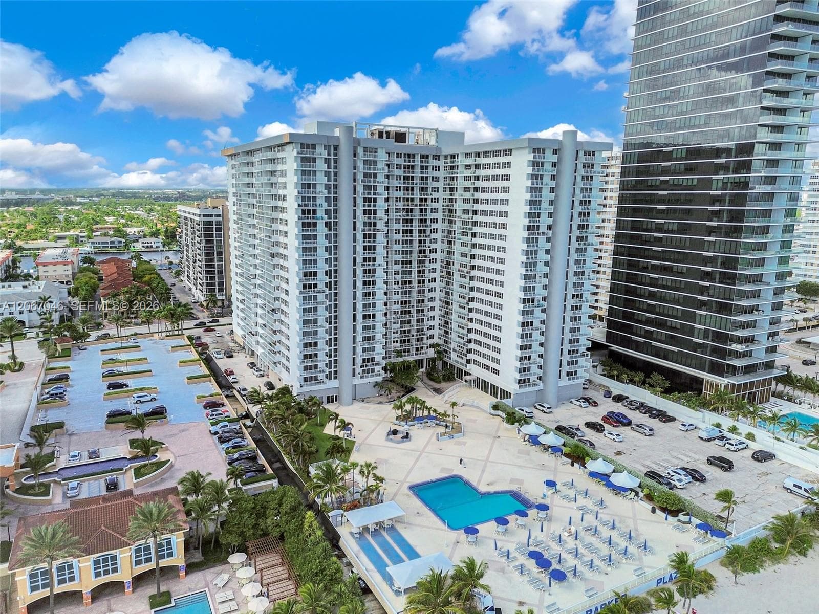 2030 S Ocean Dr 2027 photo 1