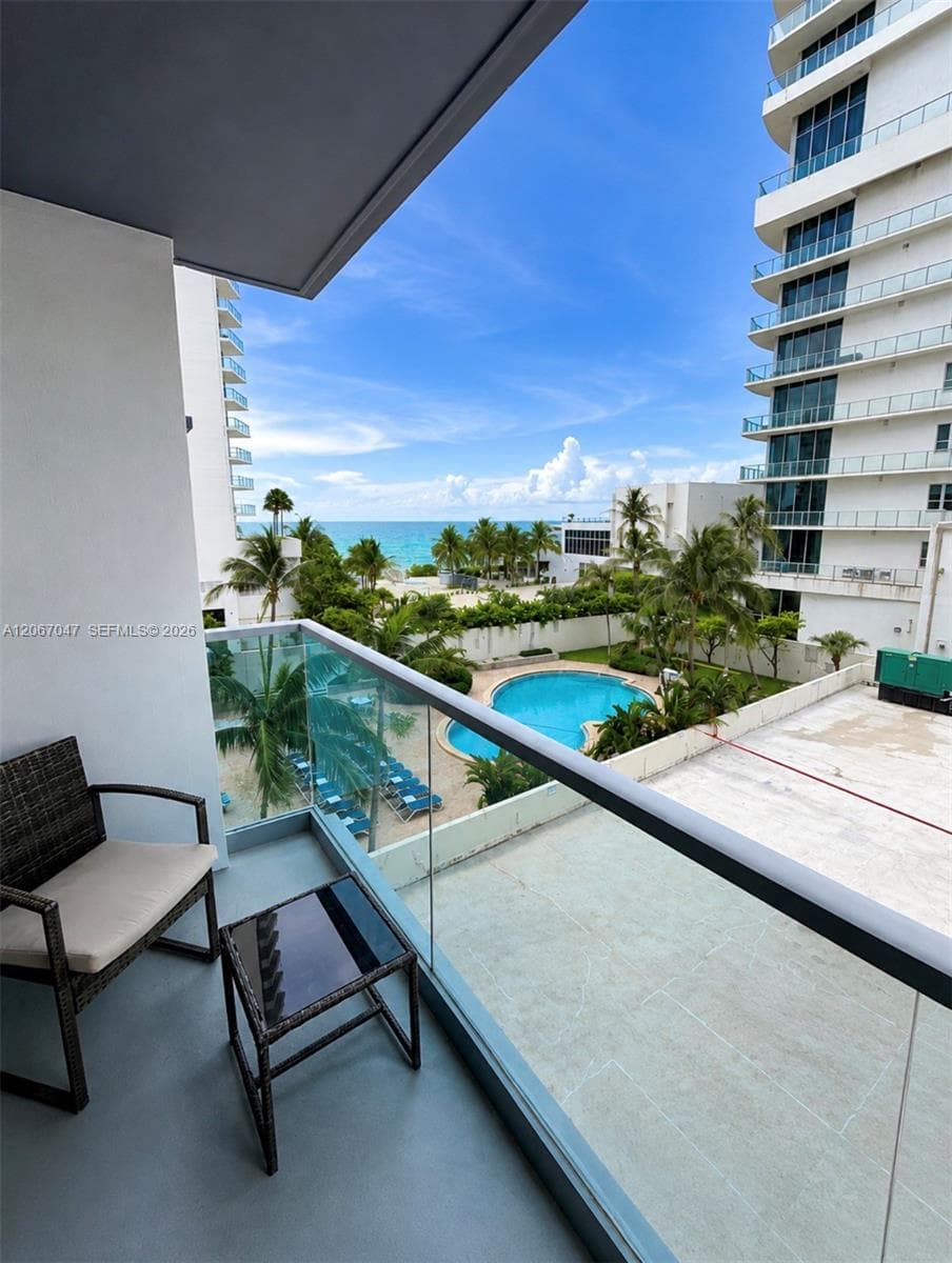 4001 S Ocean Dr 4L photo 1