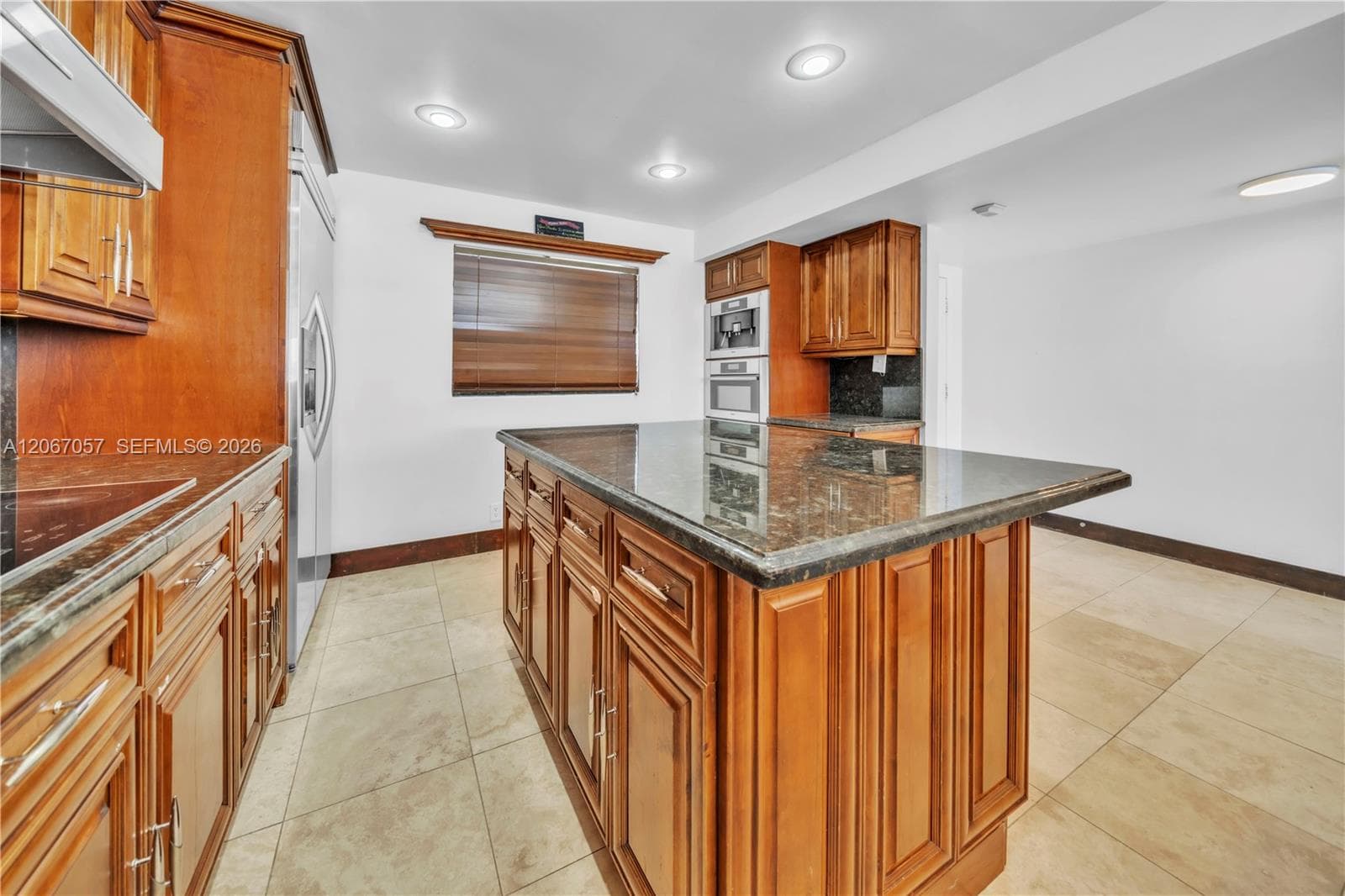 4000 NE 168th St PH1A photo 13