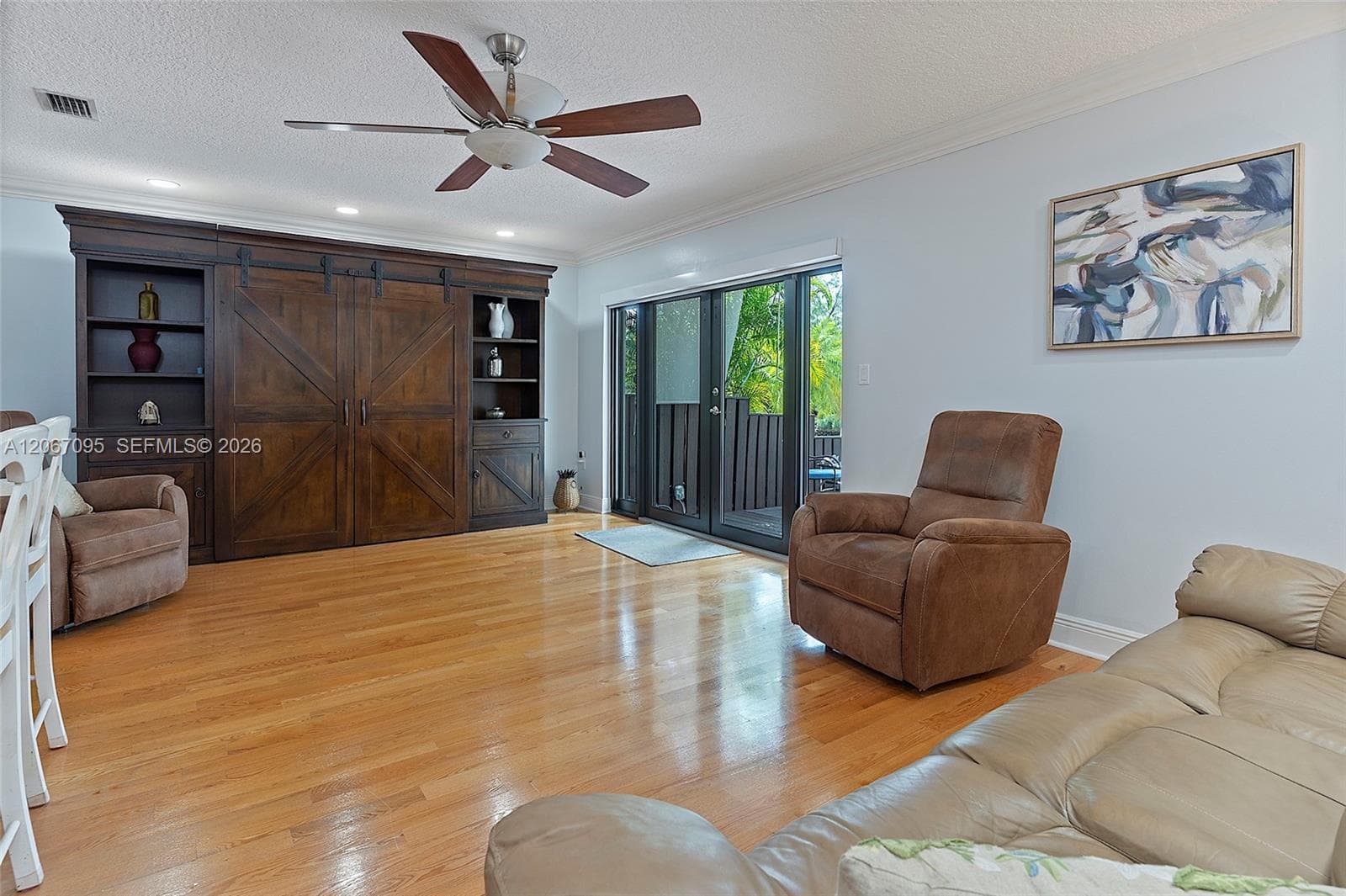 3814 NE 166th St 102 photo 18