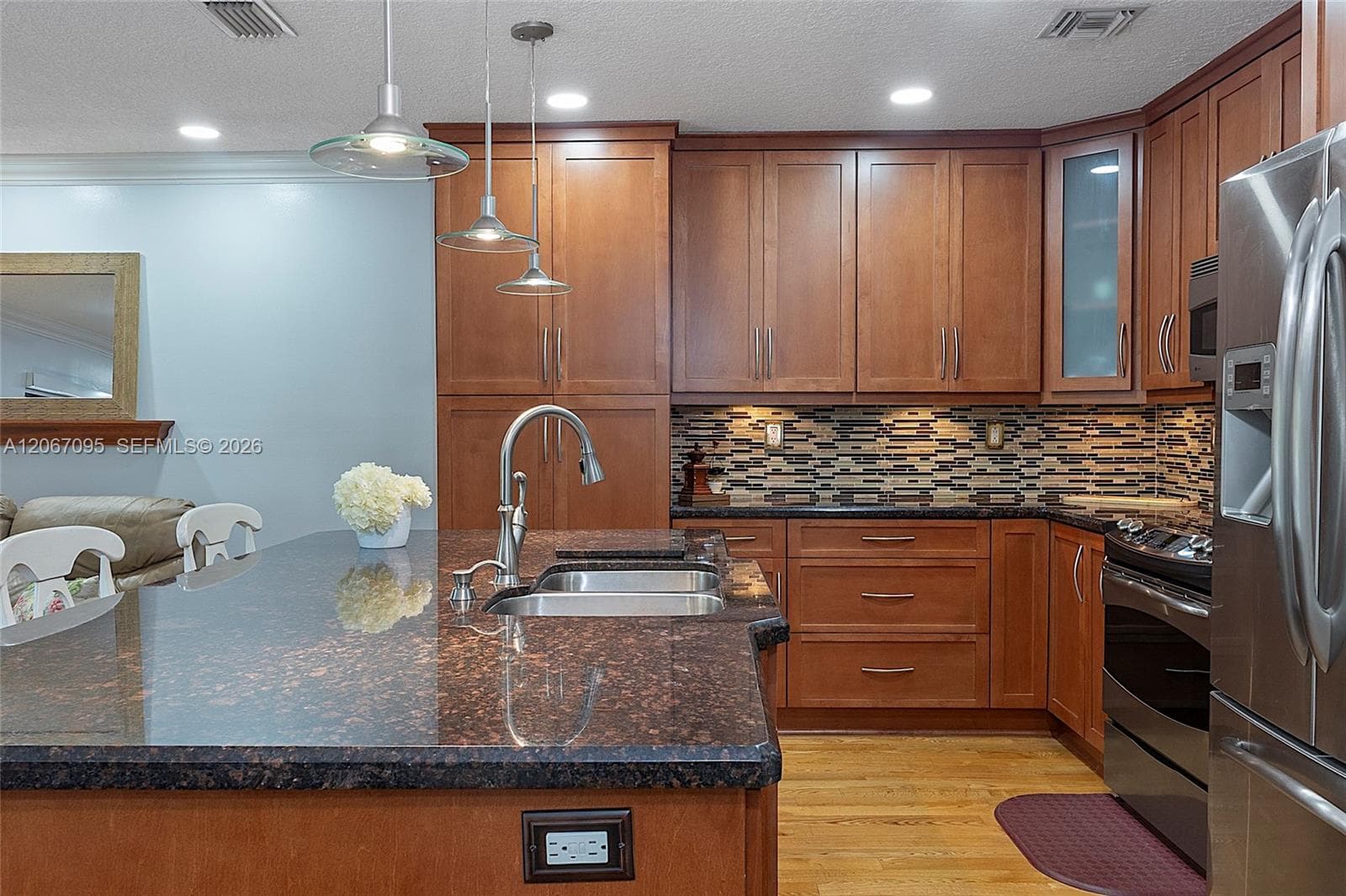3814 NE 166th St 102 photo 15