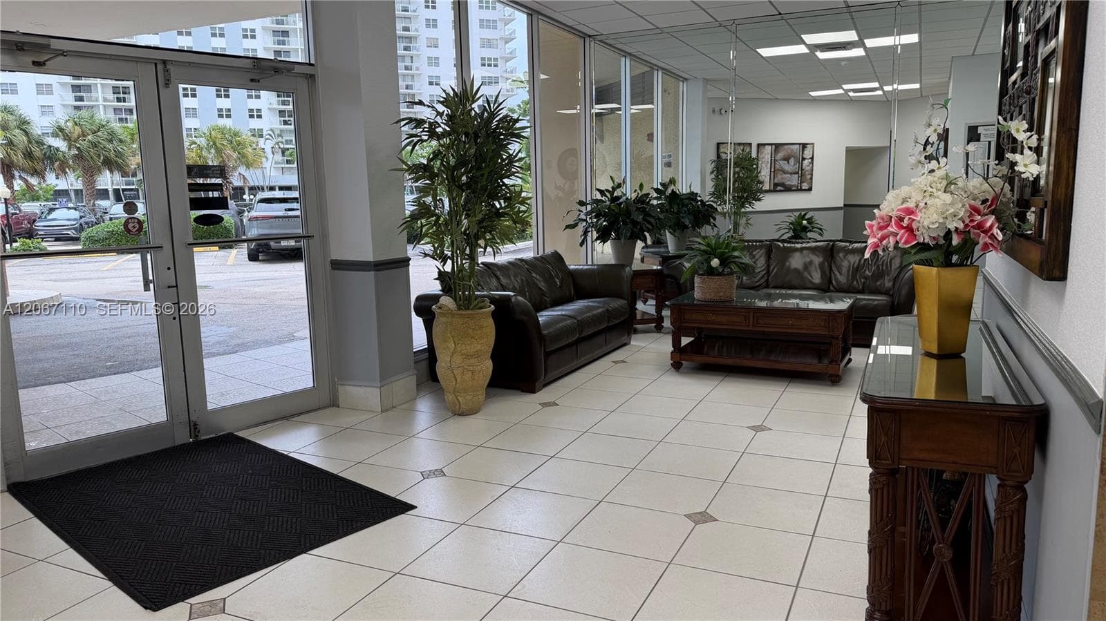 1825 S Ocean Dr 509 photo 18