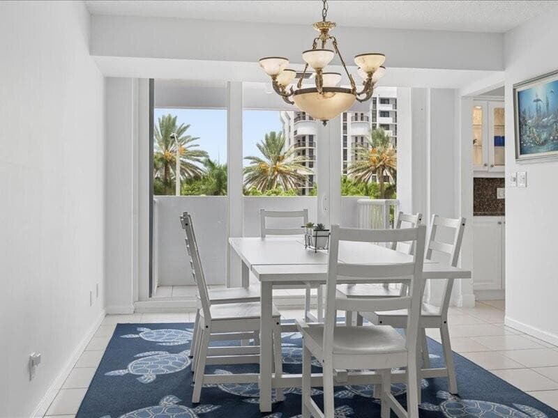 1370 S OCEAN Boulevard 305 photo 5