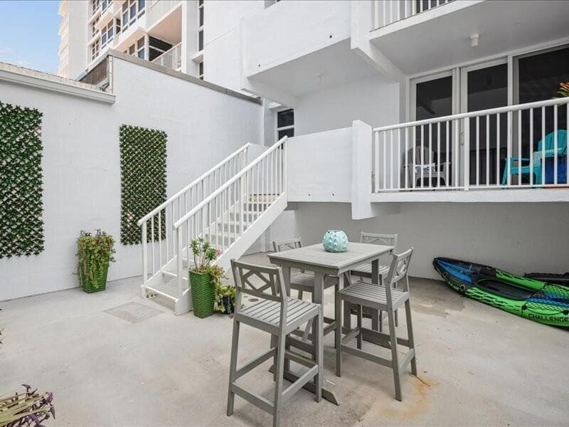 1370 S OCEAN Boulevard 305 photo 18