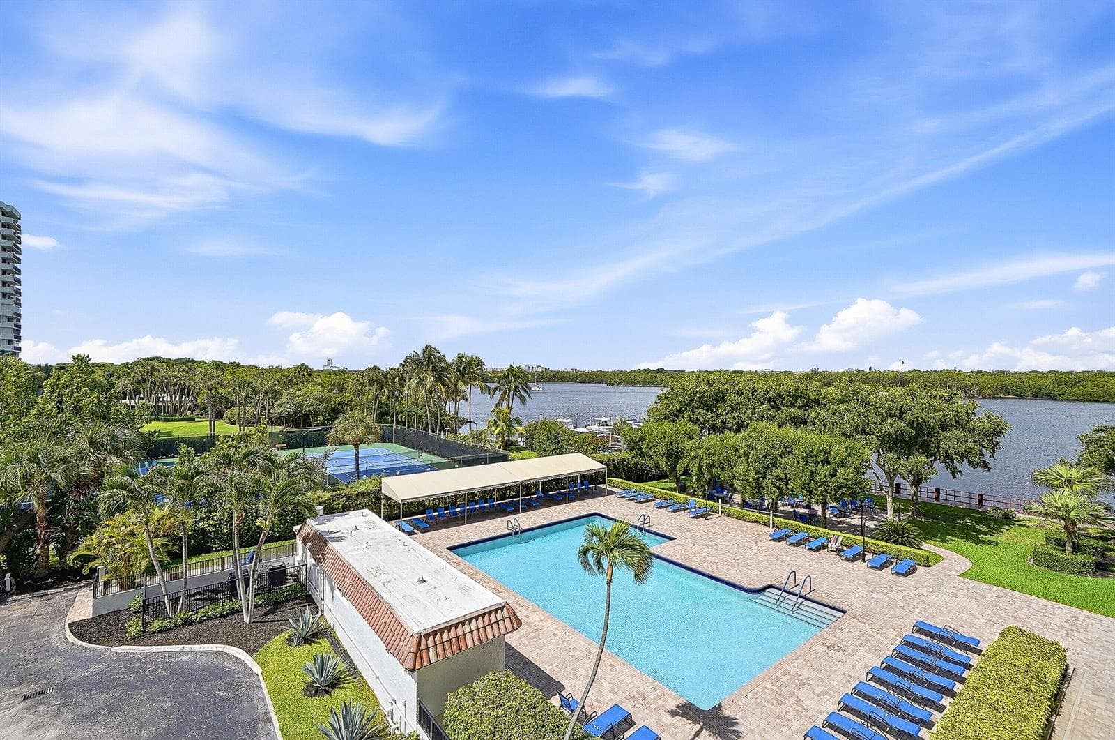 2121 N OCEAN Boulevard 405W photo 14
