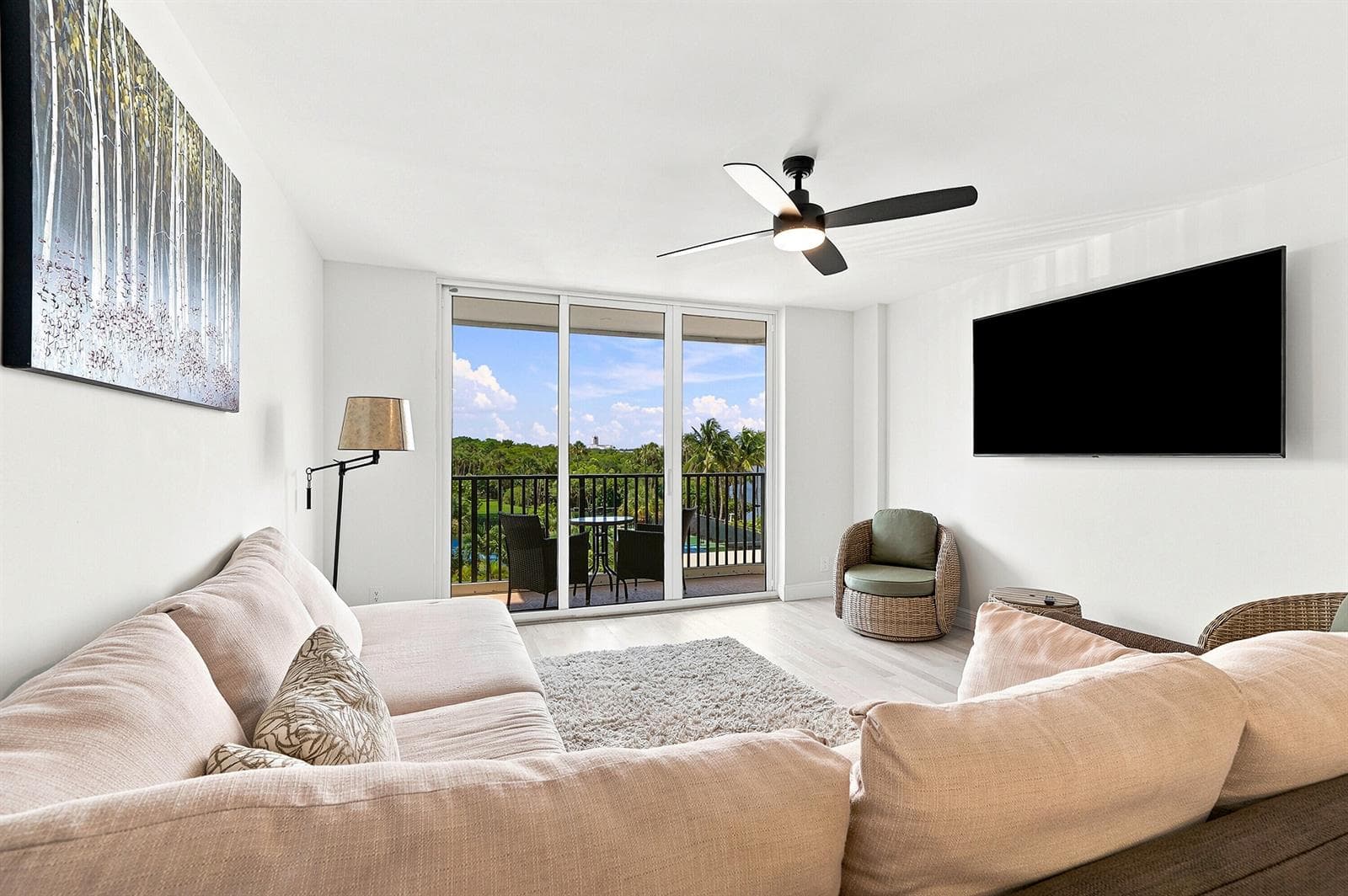 2121 N OCEAN Boulevard 405W photo 8