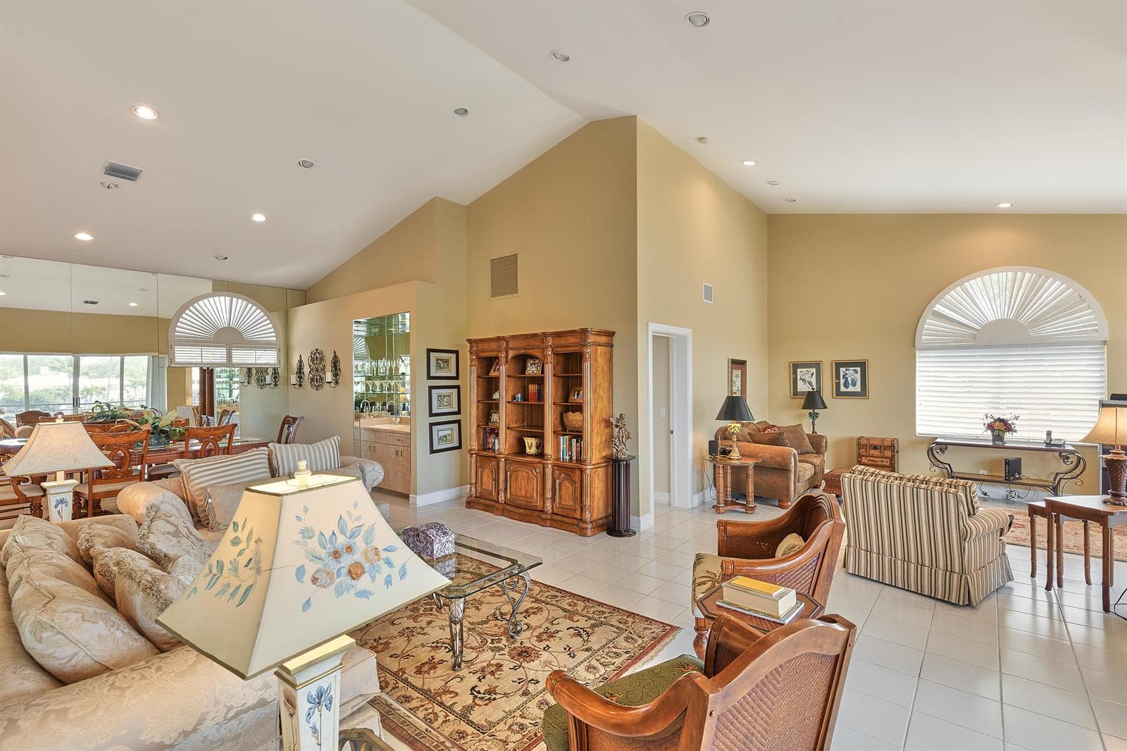 392 Spyglass Way photo 2