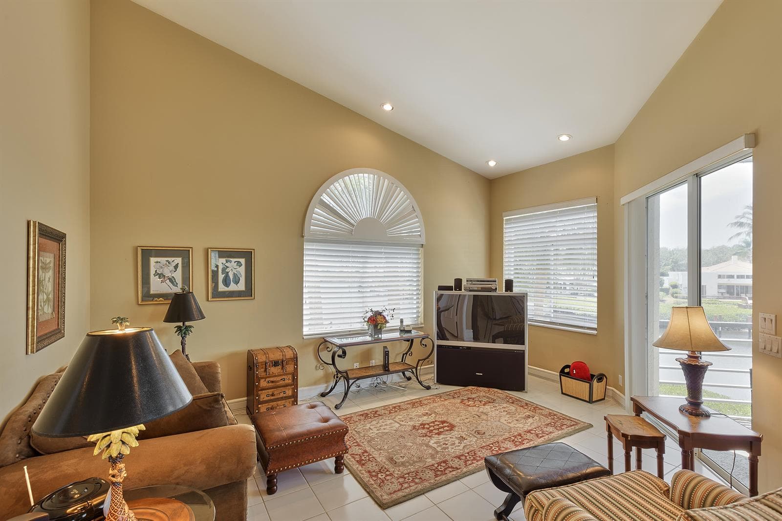 392 Spyglass Way photo 9