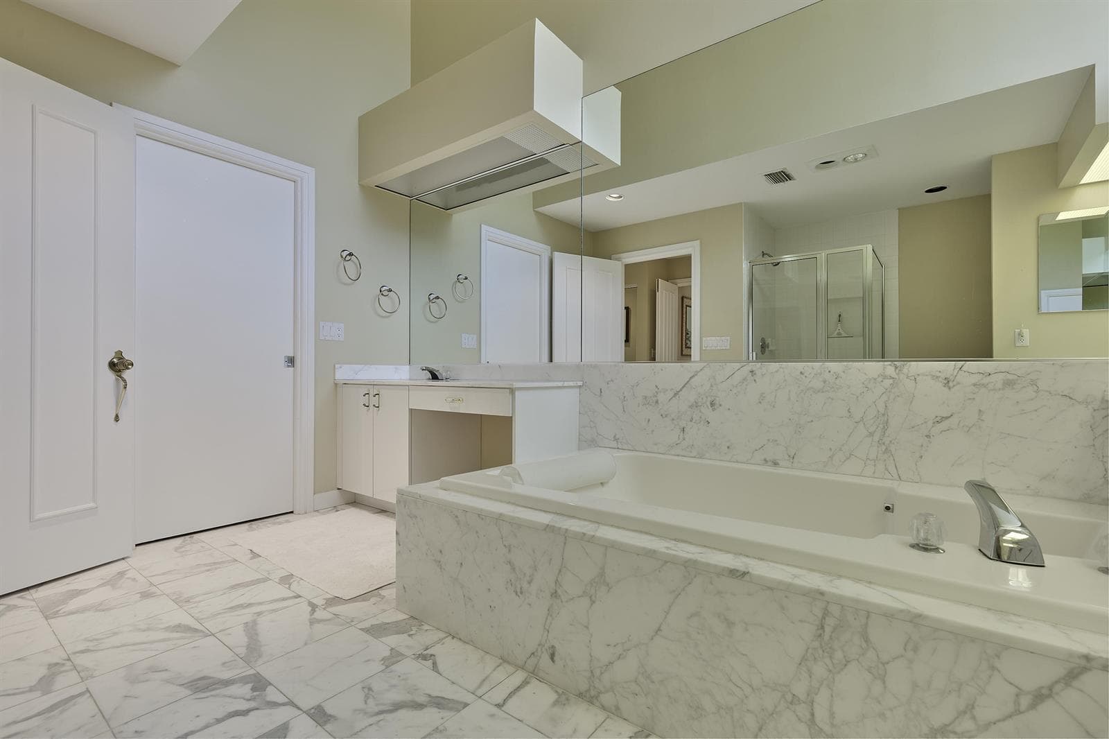 392 Spyglass Way photo 14