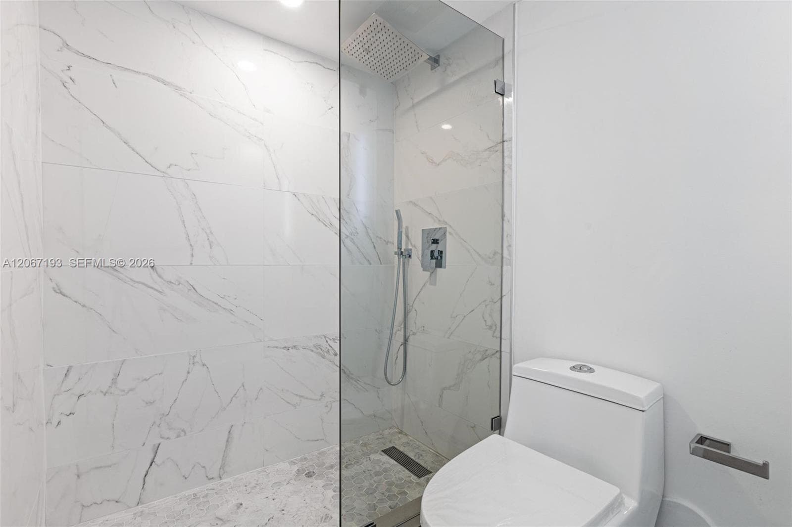 6917 Collins Ave 1009 photo 17