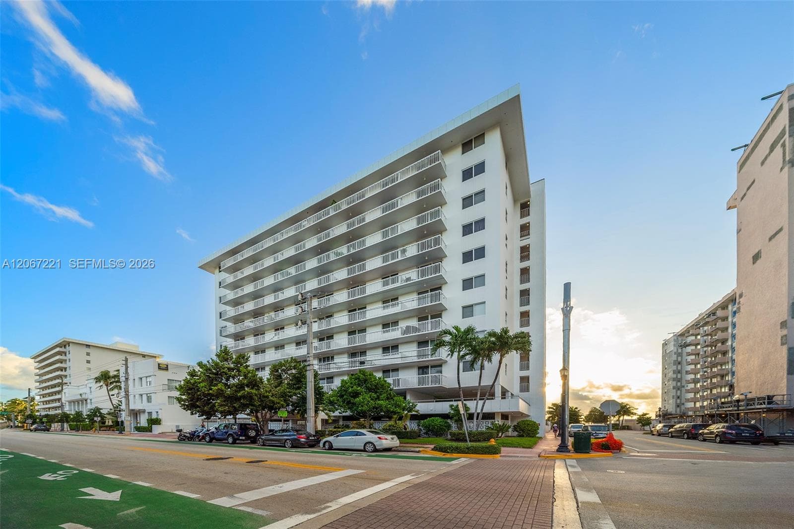 401 Ocean Dr 318 photo 16