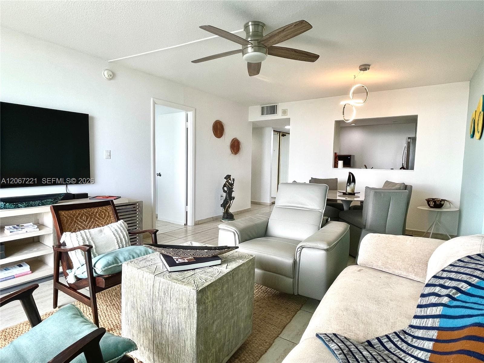 401 Ocean Dr 318 photo 9