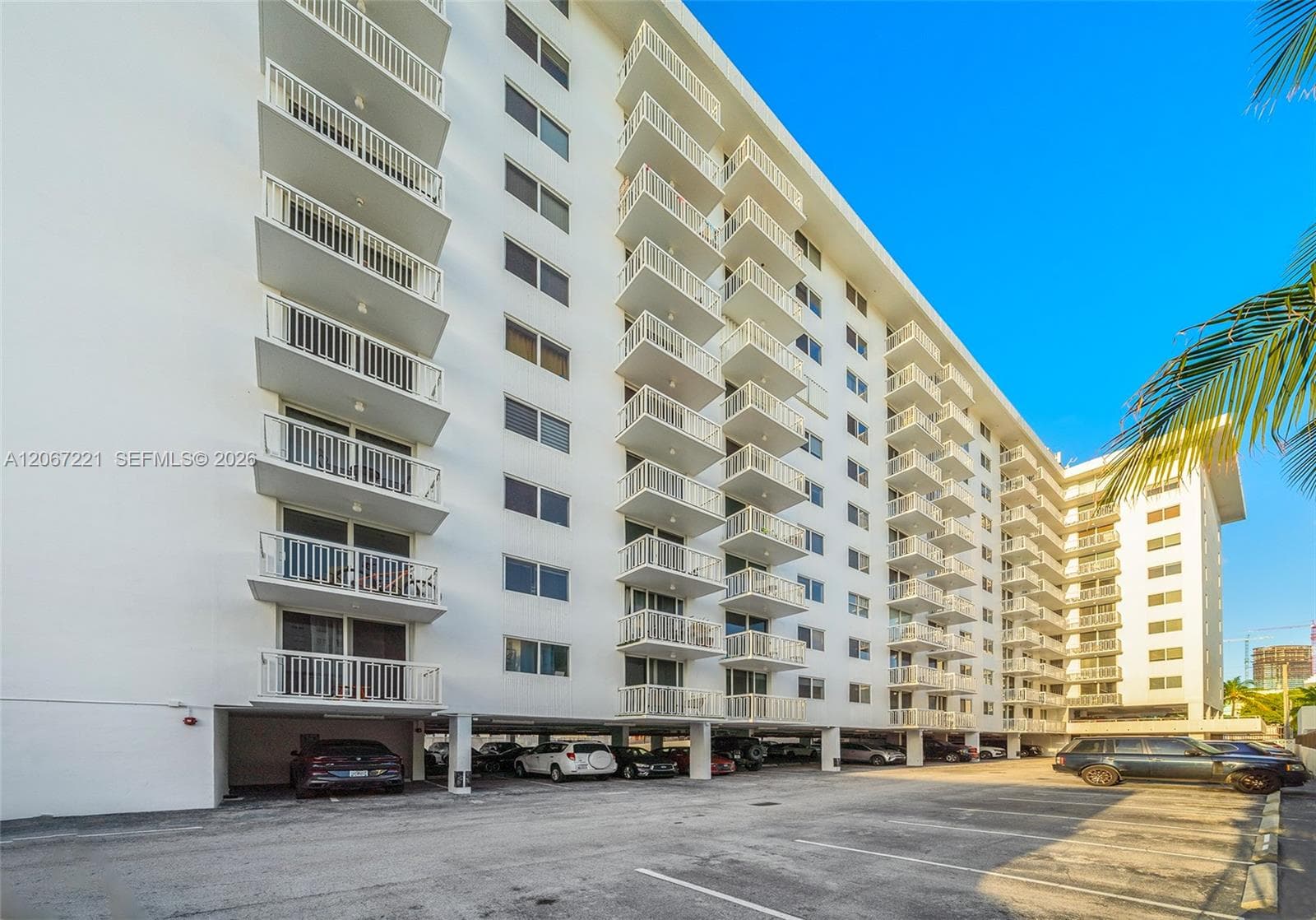 401 Ocean Dr 318 photo 14