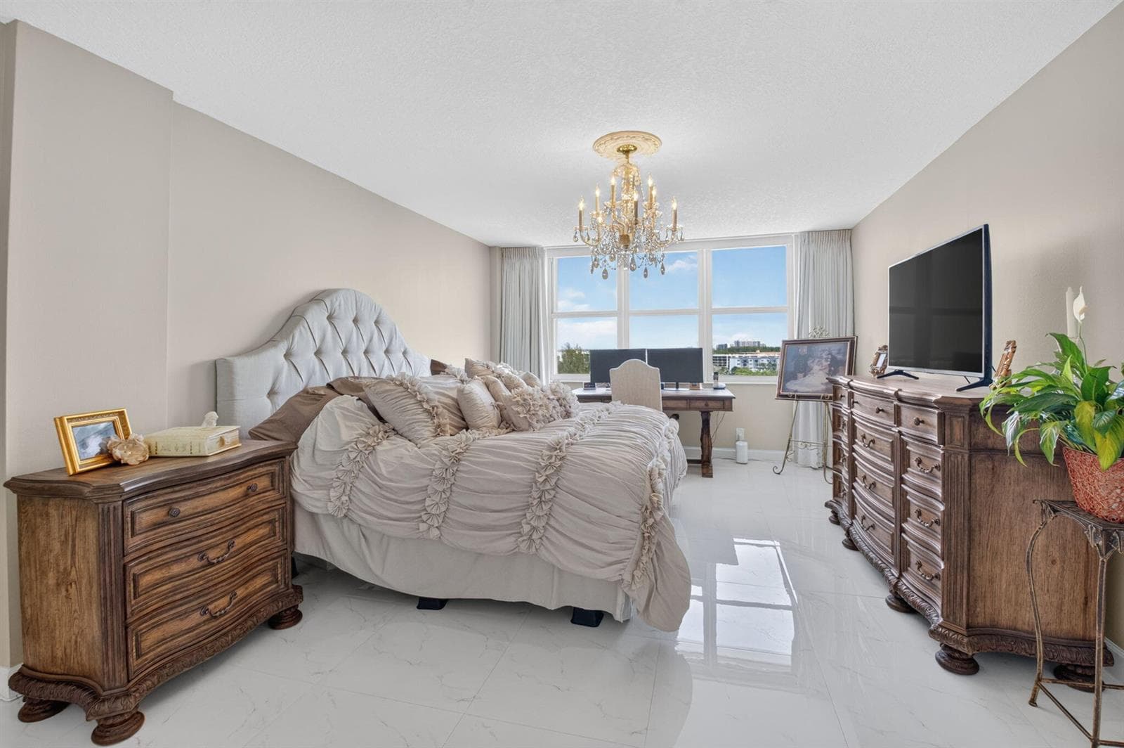 2121 N Ocean Boulevard 1008E photo 22
