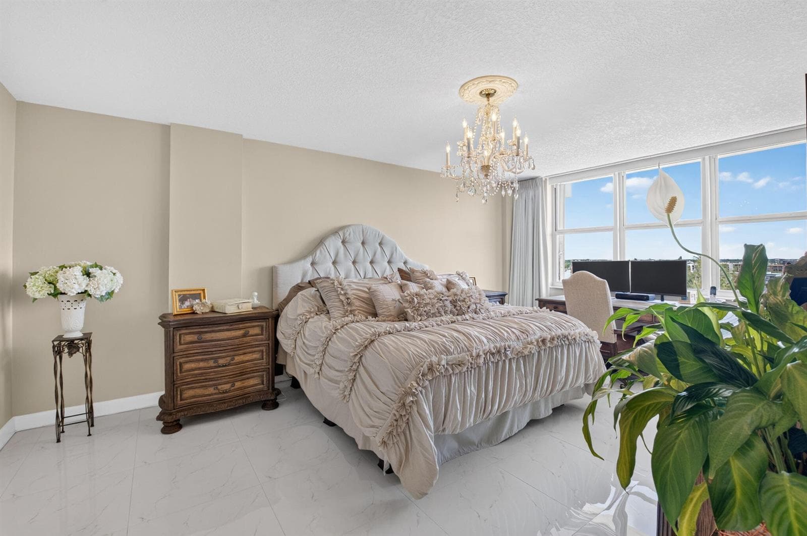 2121 N Ocean Boulevard 1008E photo 21