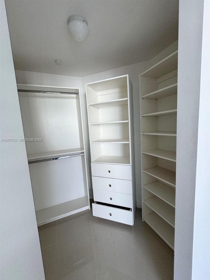 488 NE 18th St 5005 photo 20