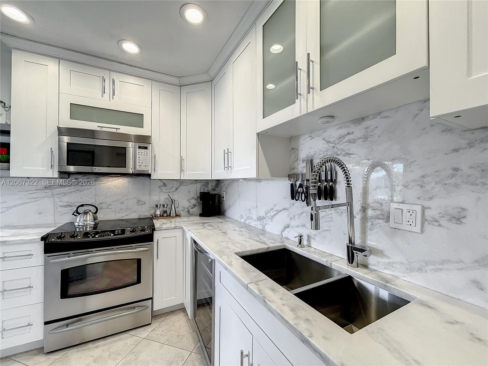1535 SE 15th St 301 photo 10