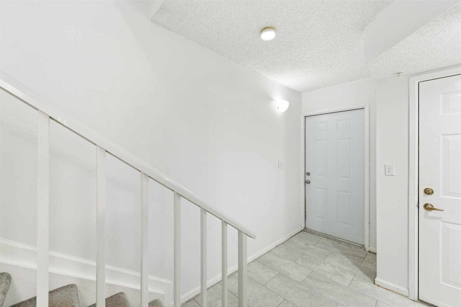 1100 Scotia Drive 102 photo 13